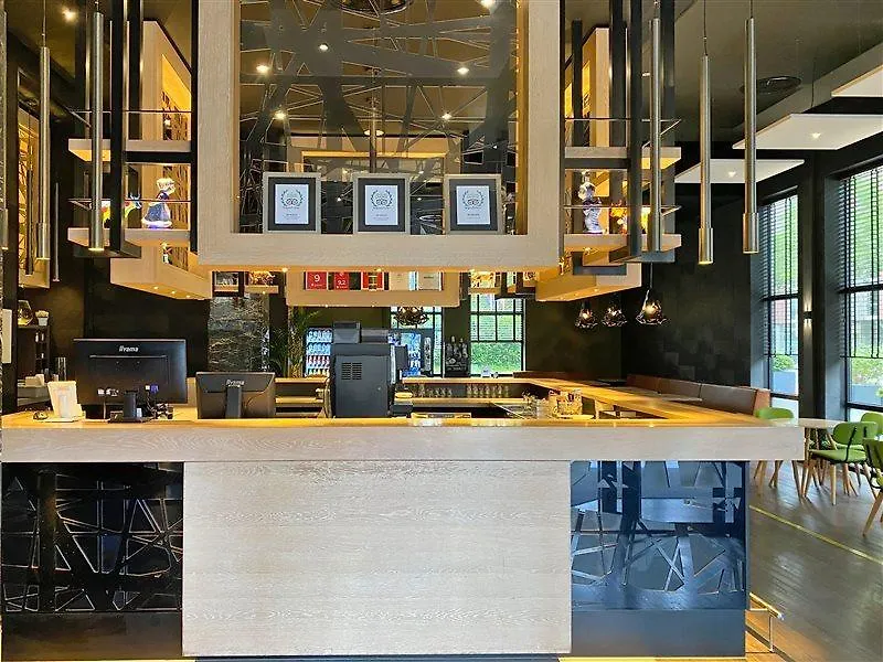 Xo Hotels Couture Amesterdão 4*,
